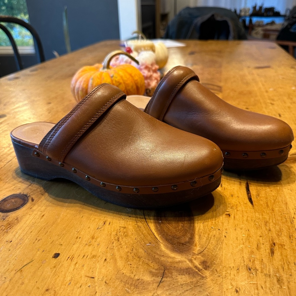 Madewell Cecily Clog View 3
